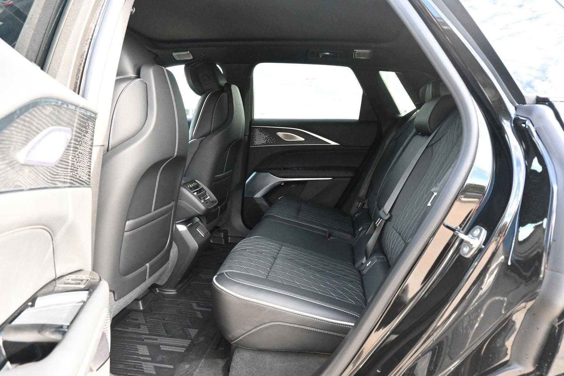 New 2026 Cadillac Lyriq V w/ LPO, Floor Liner Package image 90