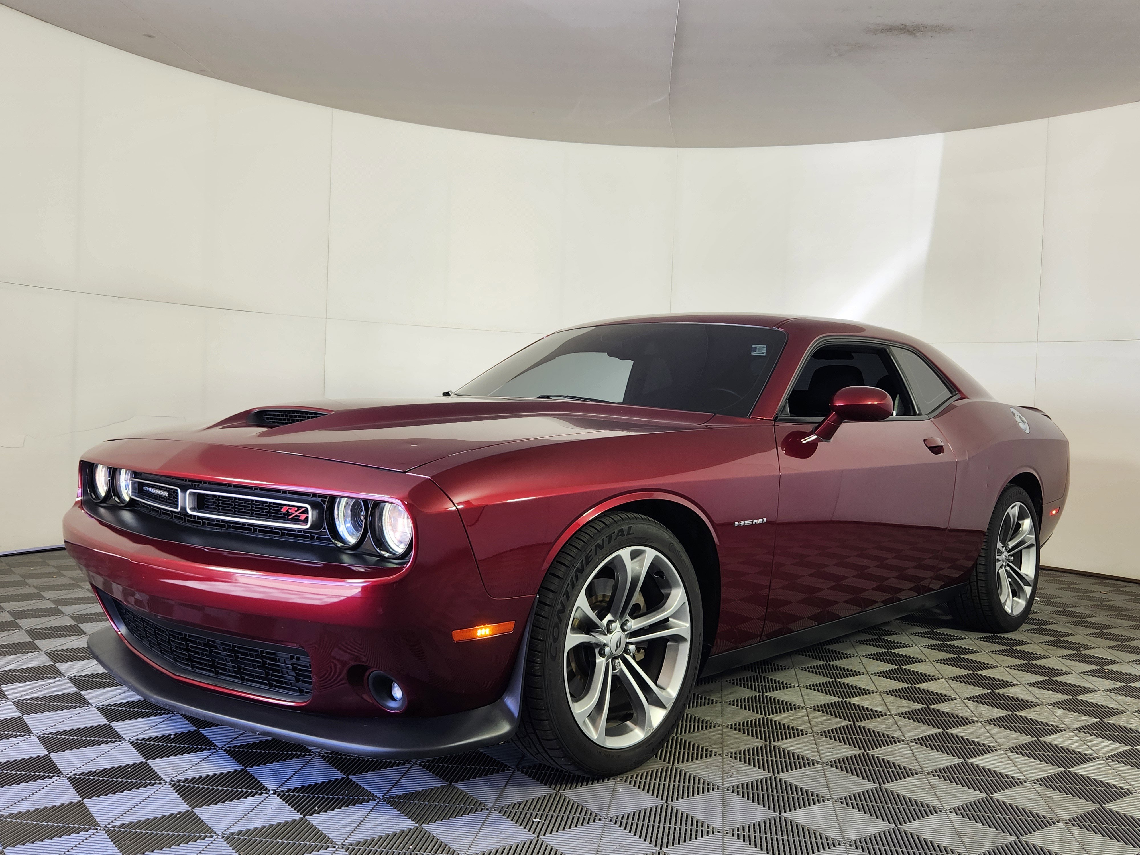 Used 2021 Dodge Challenger R/T image 3