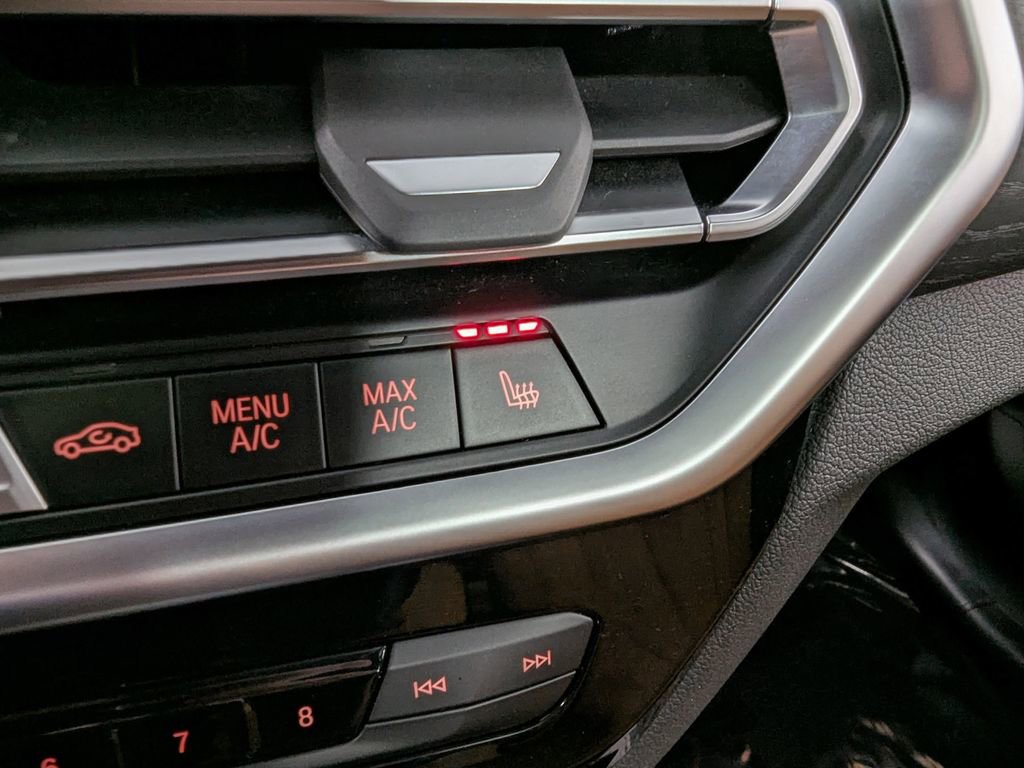 Certified 2024 BMW X3 xDrive30i w/ Premium Package image 19