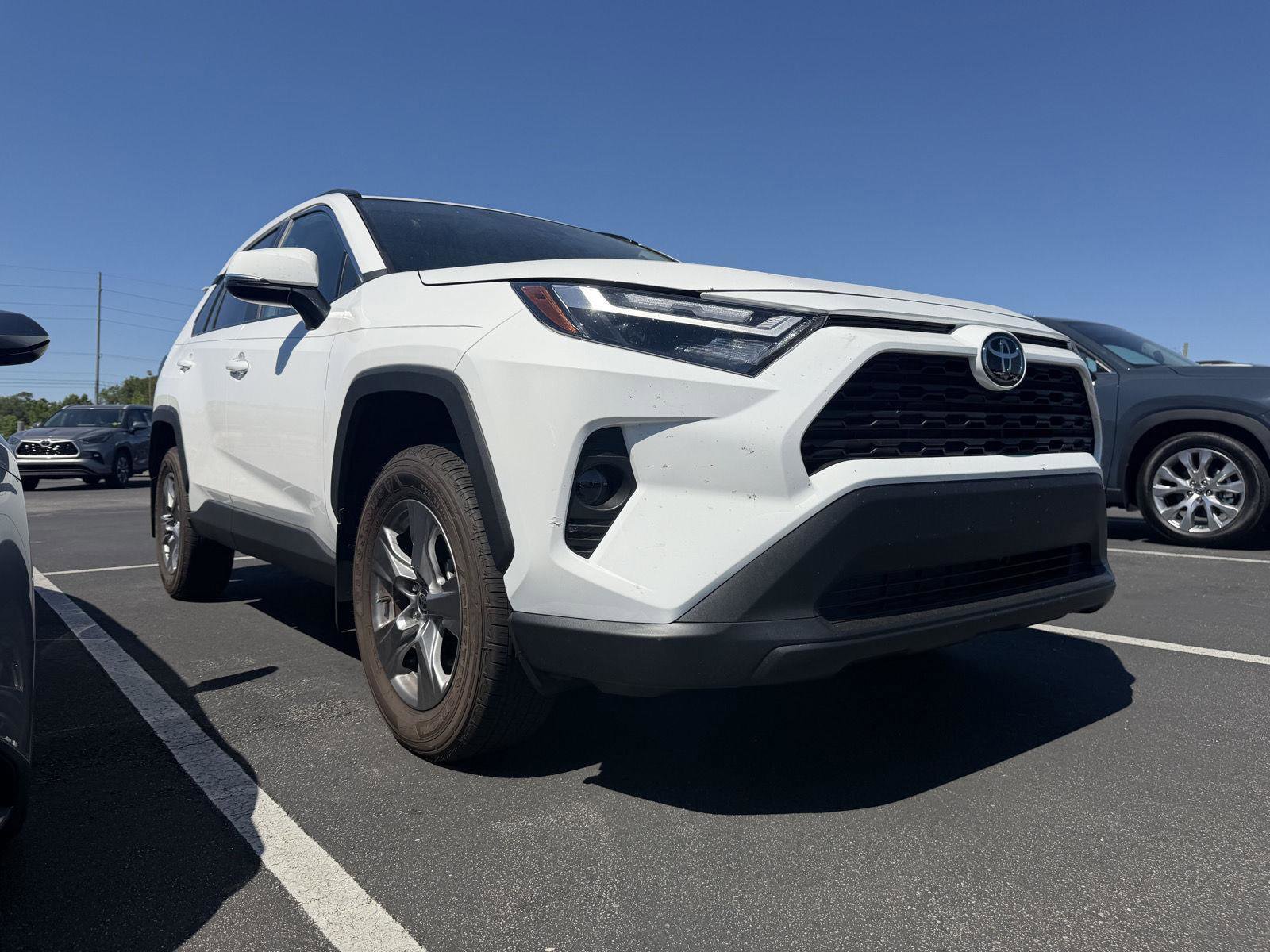 Used 2024 Toyota RAV4 XLE w/ Convenience Package FWD image 14