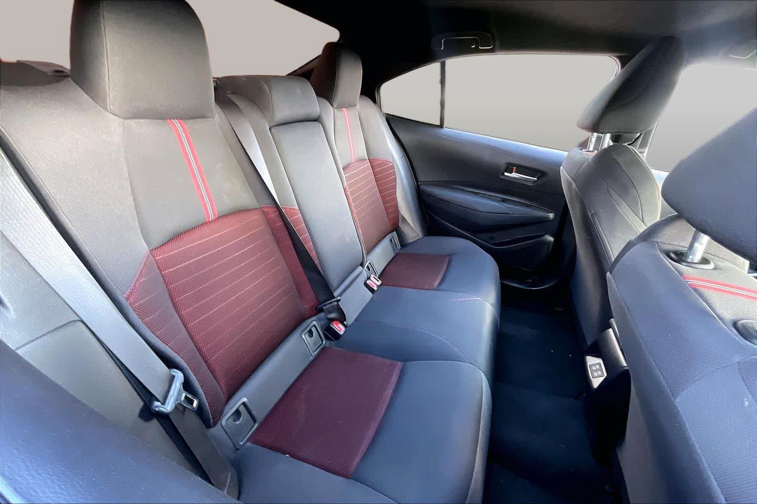 Used 2025 Toyota Corolla SE FWD image 18