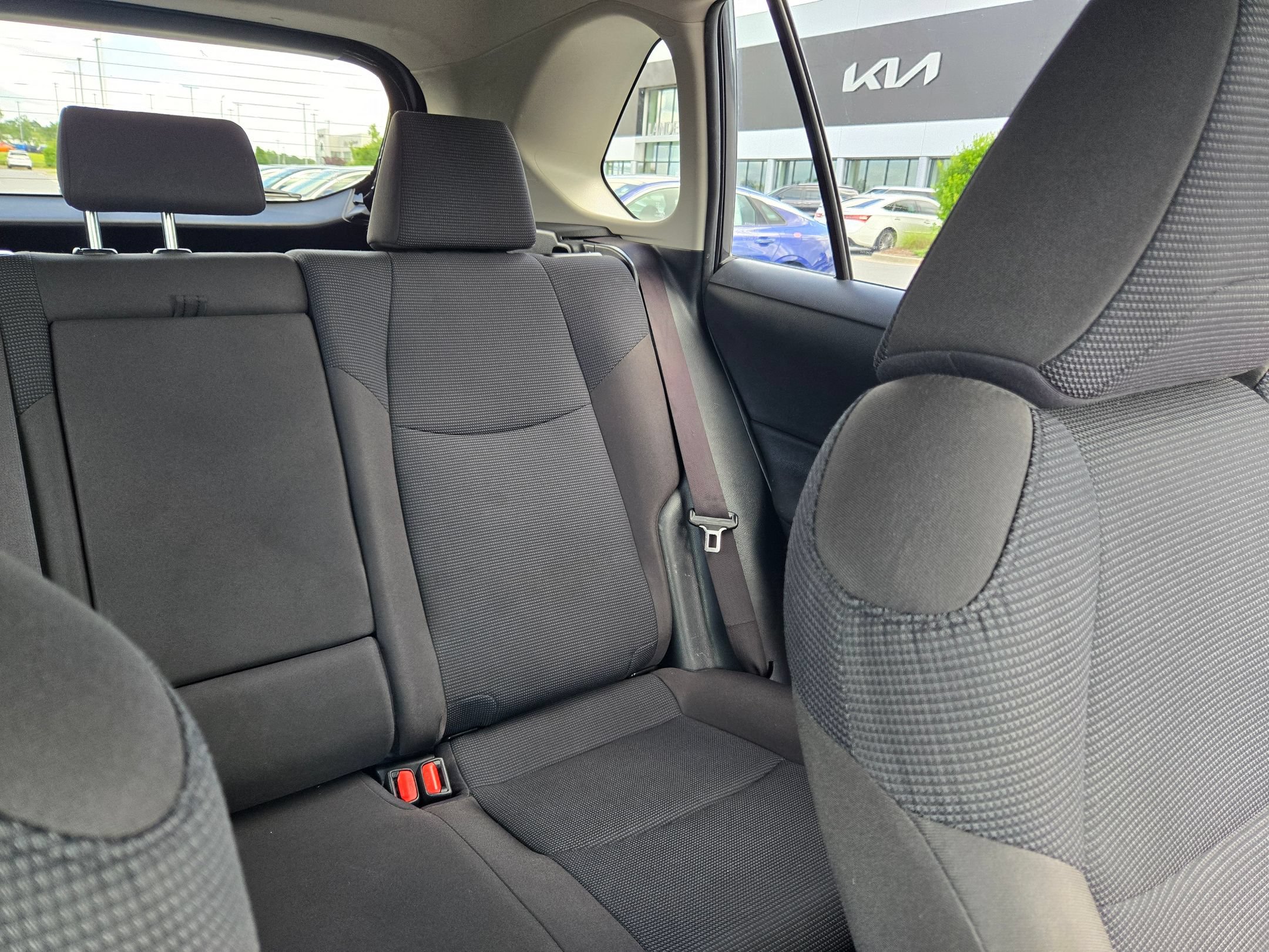 Used 2024 Toyota RAV4 LE AWD/4WD image 14