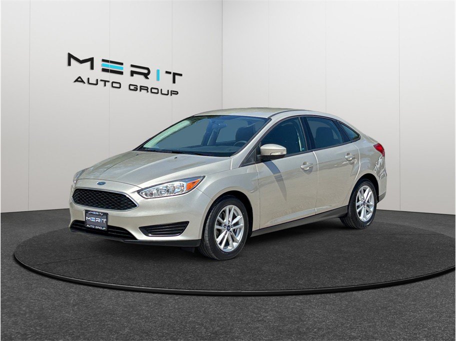 Used 2017 Ford Focus SE FWD image 4