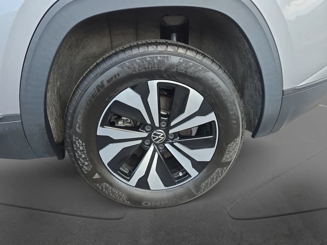 Used 2024 Volkswagen Atlas Cross Sport SE AWD/4WD image 27