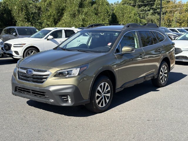 Used 2022 Subaru Outback Premium AWD/4WD image 3