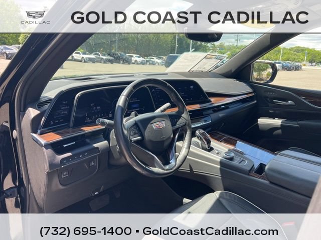 Used 2023 Cadillac Escalade ESV Premium Luxury AWD/4WD image 21
