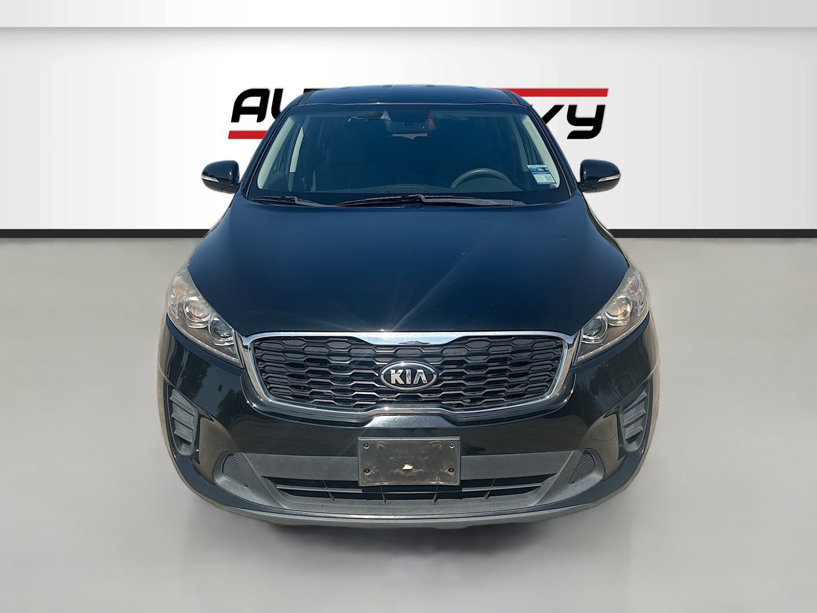 Used 2019 Kia Sorento FWD image 2