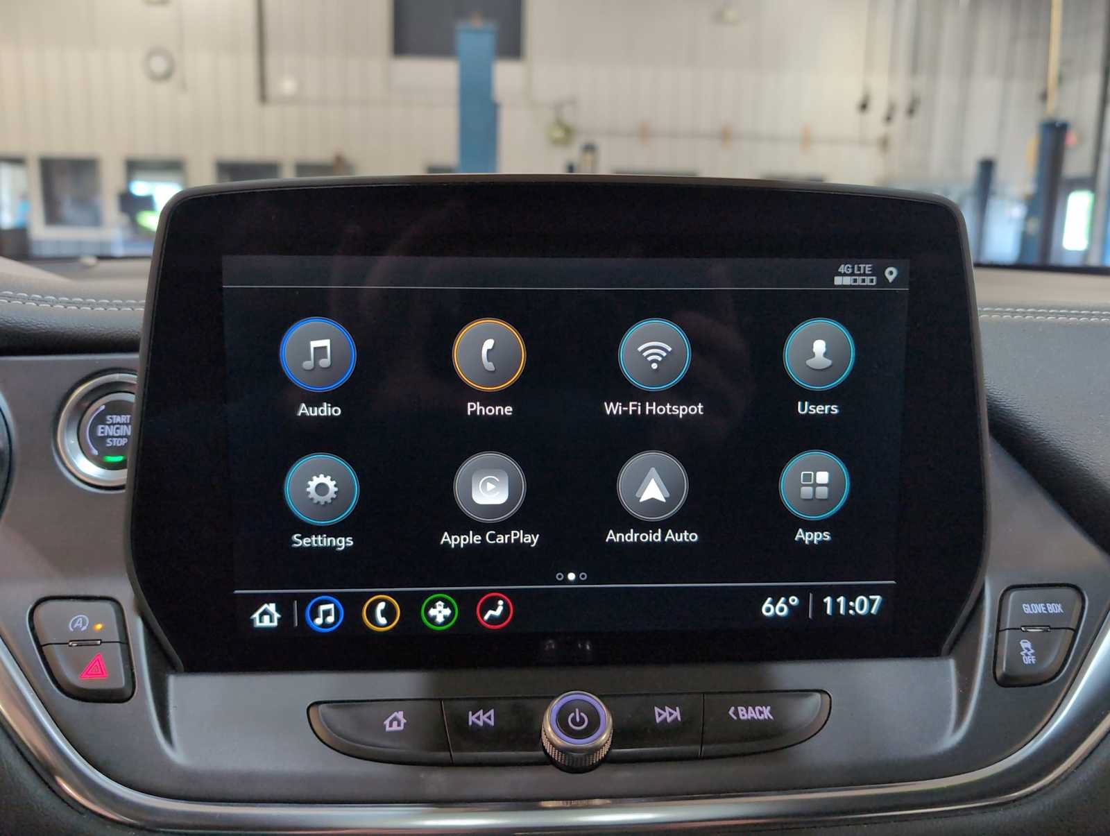 Used 2025 Chevrolet Blazer LT AWD/4WD image 14