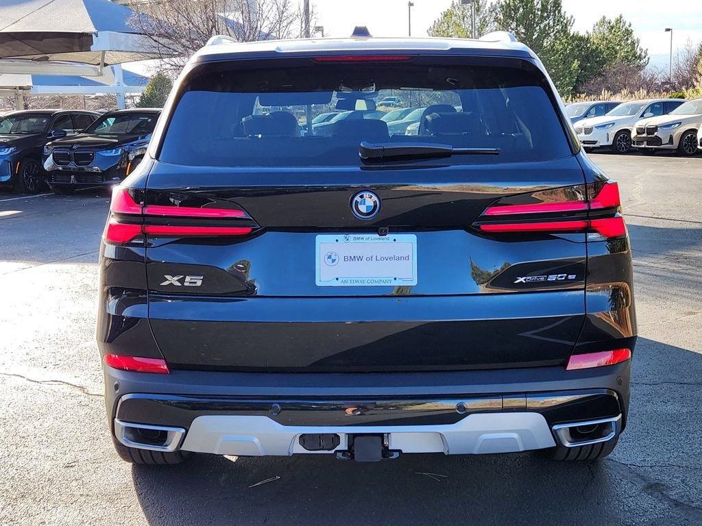 Used 2026 BMW X5 xDrive50e AWD/4WD image 4