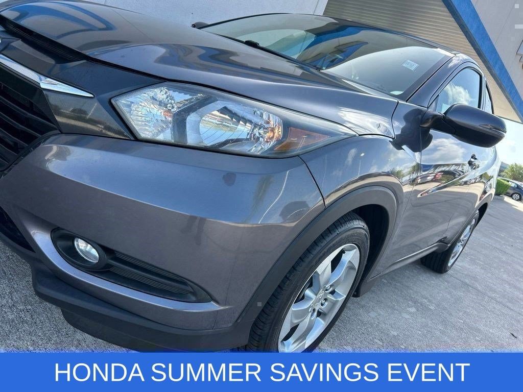 Used 2017 Honda HR-V EX image 4