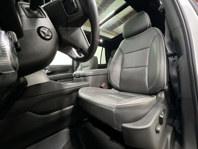 Certified 2022 GMC Yukon SLT w/ SLT Premium Package AWD/4WD image 20