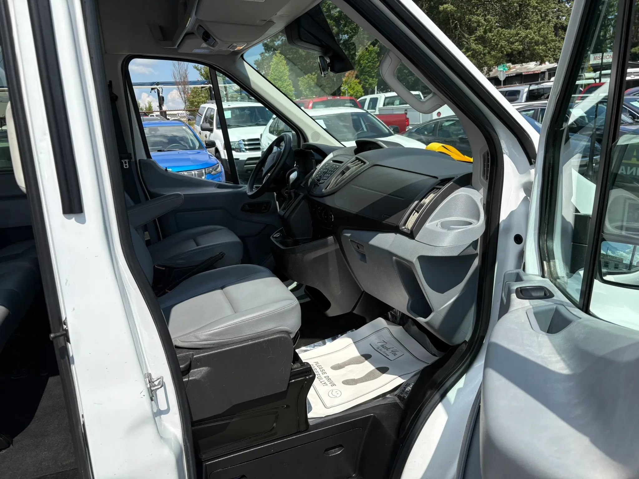 Used 2018 Ford Transit 350 XL RWD image 31