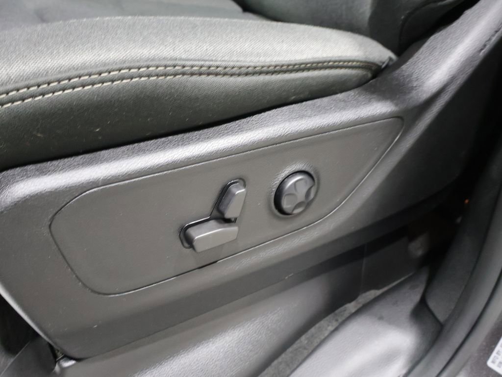 Used 2021 RAM 1500 Big Horn AWD/4WD image 12