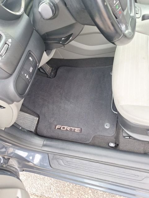 Used 2015 Kia Forte EX image 15