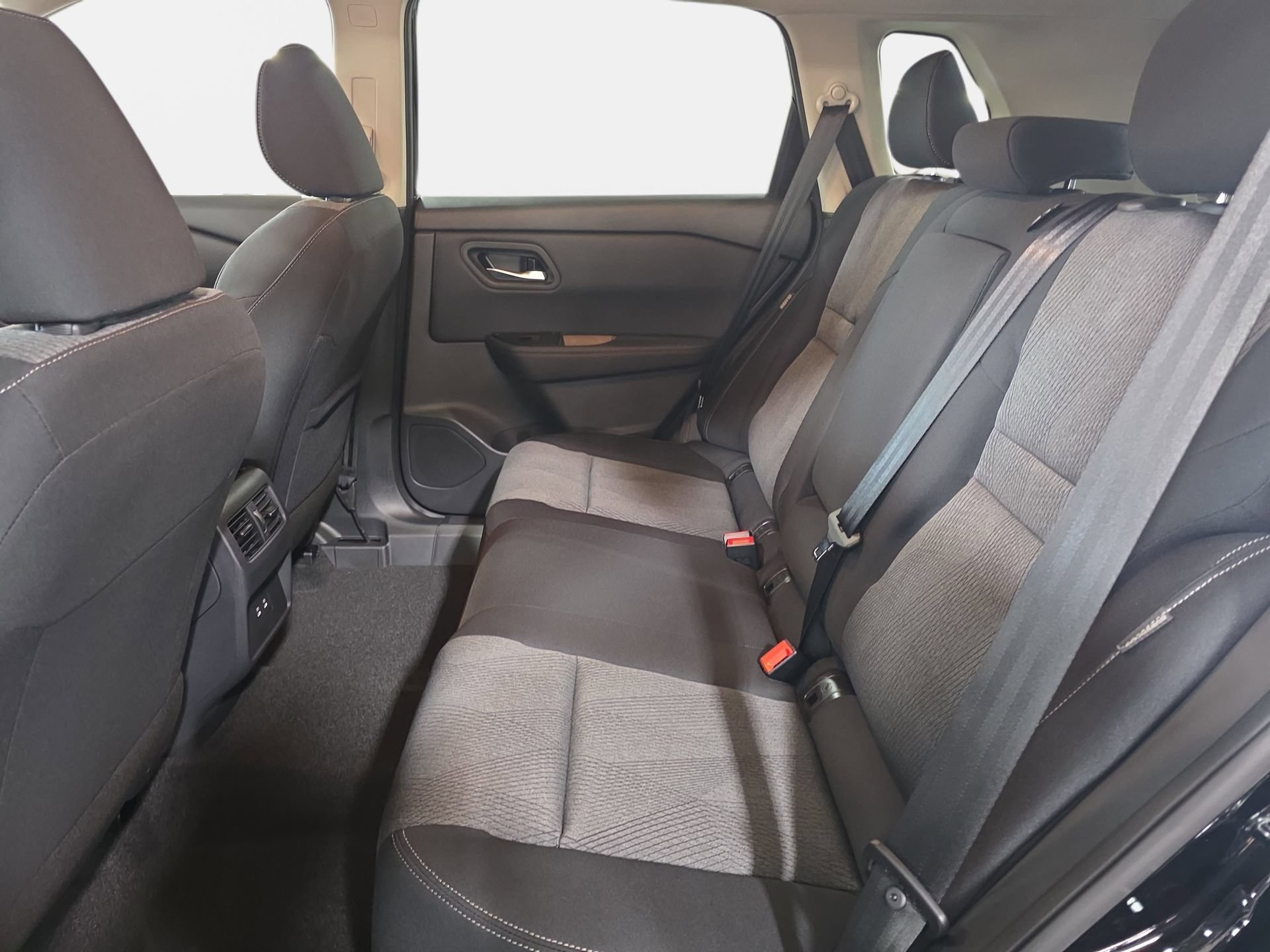 New 2026 Nissan Rogue SV FWD image 14