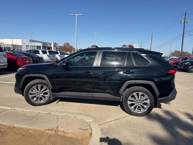 Used 2024 Toyota RAV4 XLE Premium image 5