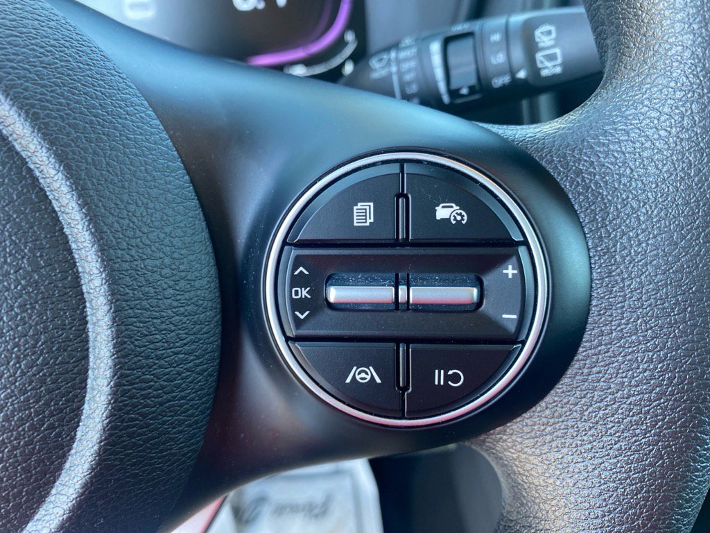 Certified 2024 Kia Soul LX w/ Option Group 015 image 16