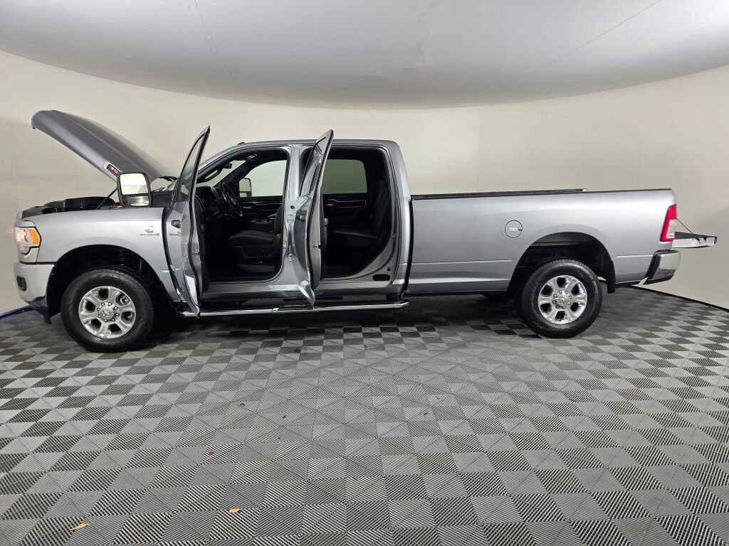 Used 2024 RAM 3500 Big Horn image 20