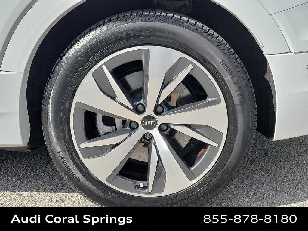 Certified 2024 Audi Q8 e-tron Premium Plus AWD/4WD image 16