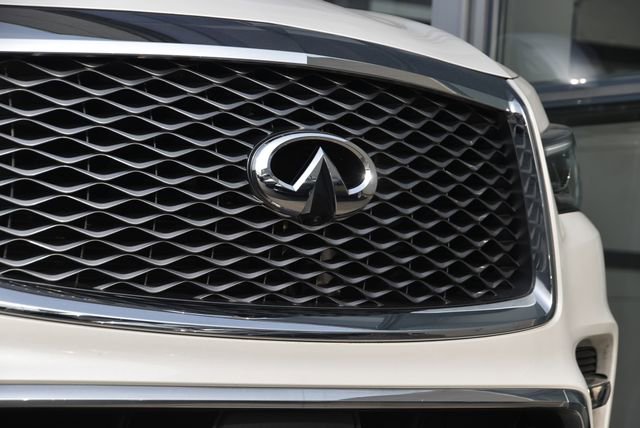 Certified 2023 INFINITI QX80 Sensory w/ All-Season Package AWD/4WD image 13