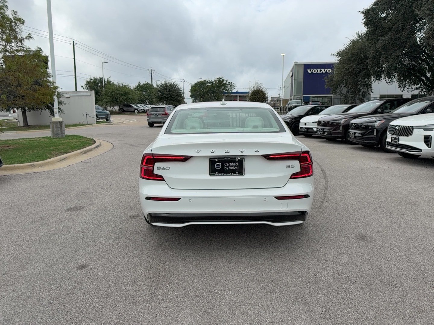 Certified 2024 Volvo S60 B5 Plus FWD image 5