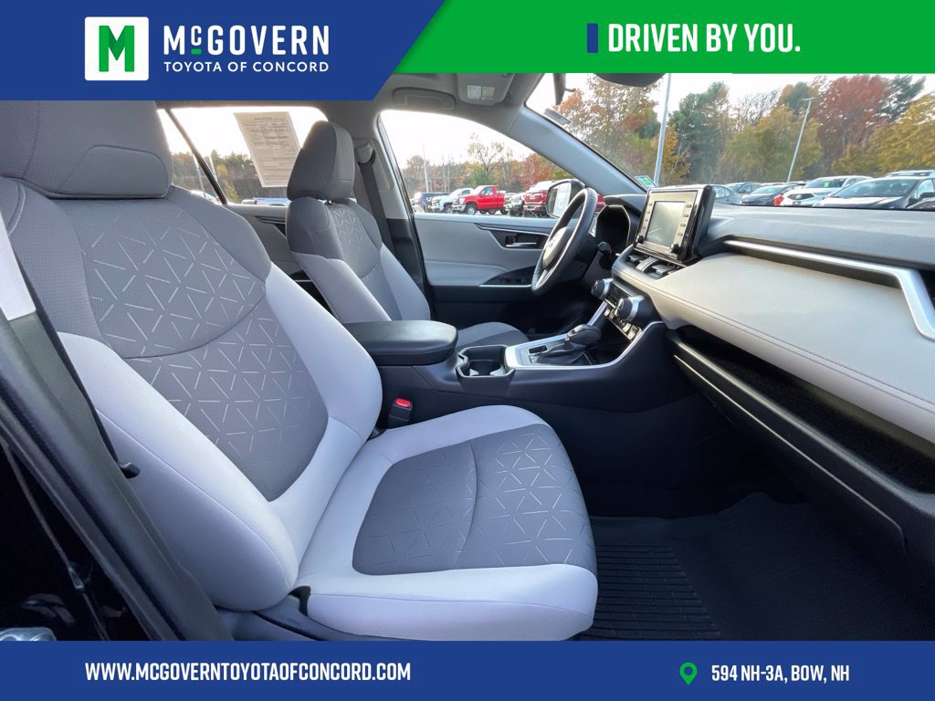 Used 2021 Toyota RAV4 XLE w/ Convenience Package AWD/4WD image 24
