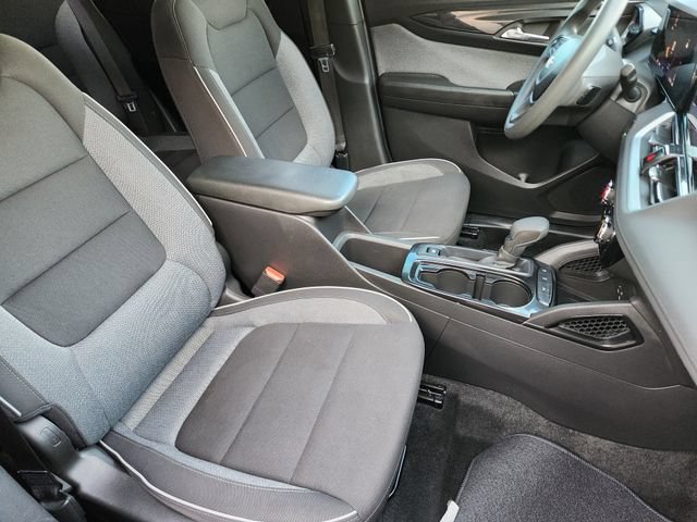 Used 2025 Chevrolet TrailBlazer LT w/ Driver Confidence Package FWD image 15