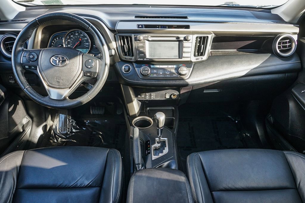 Used 2015 Toyota RAV4 Limited image 13