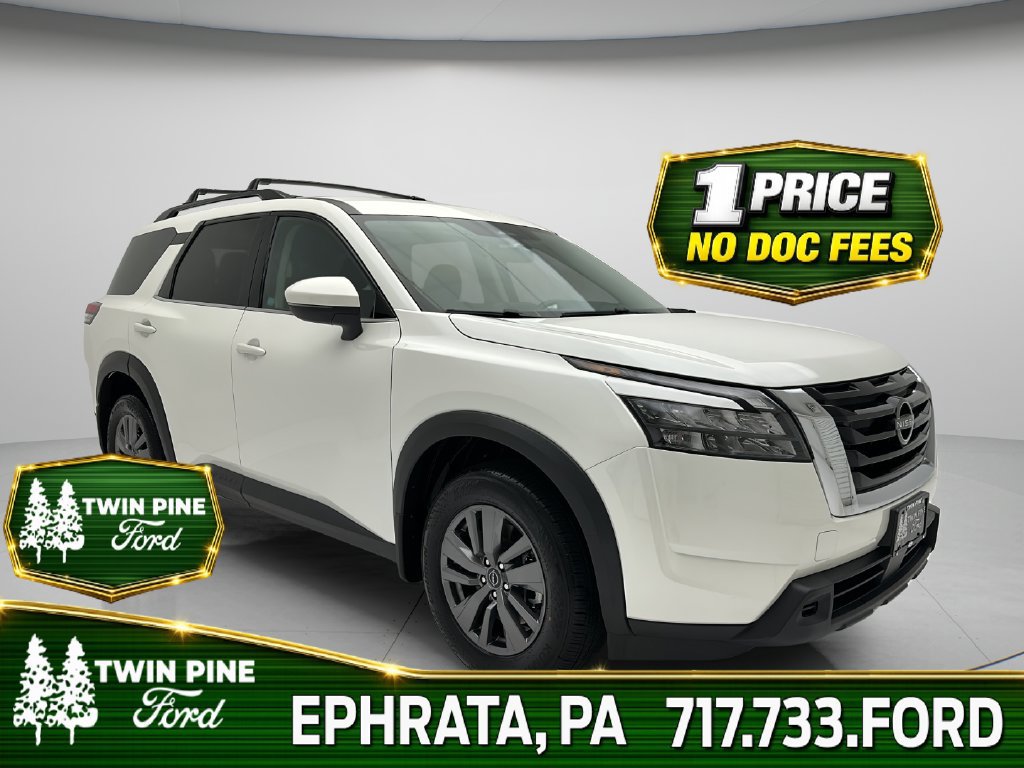 Used 2024 Nissan Pathfinder SV AWD/4WD image 1