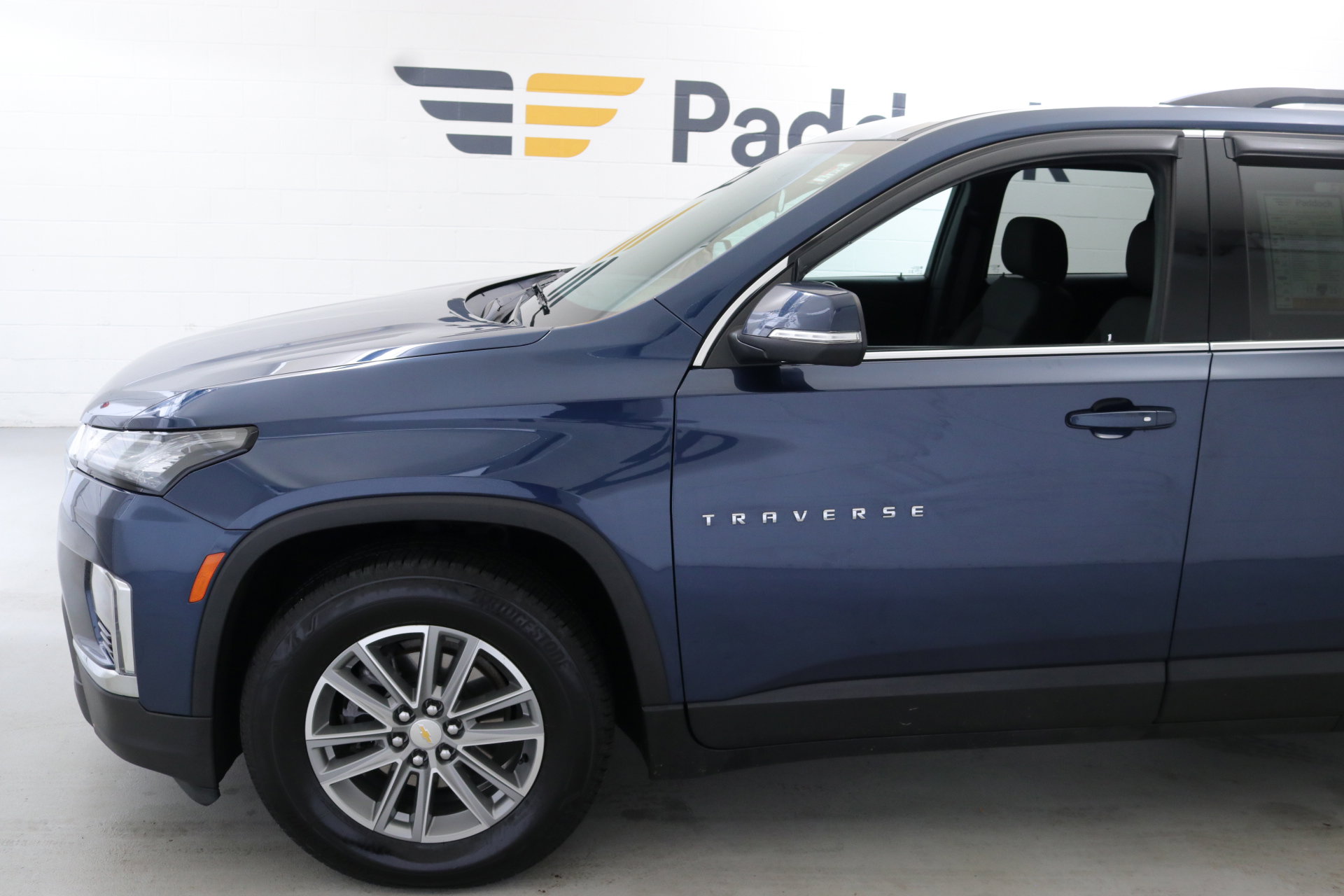 Used 2023 Chevrolet Traverse LT w/ LPO, Floor Liner Package image 4