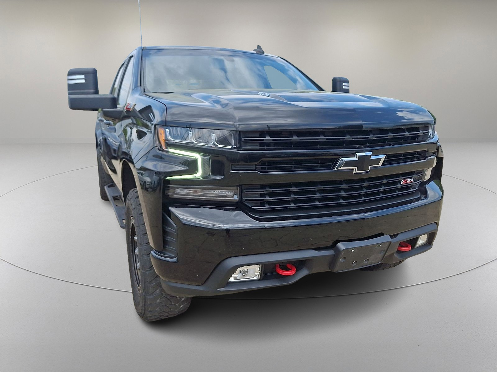 Used 2021 Chevrolet Silverado 1500 LT Trail Boss w/ Convenience Package II AWD/4WD image 2