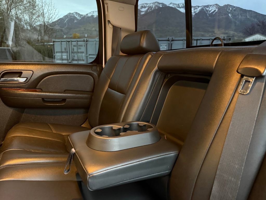 Used 2007 Chevrolet Silverado 1500 LTZ w/ Safety Package AWD/4WD image 26