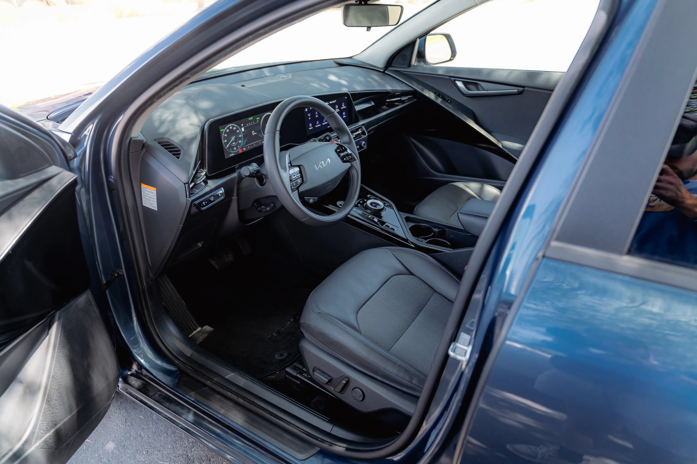 Used 2023 Kia Niro Wind FWD image 34