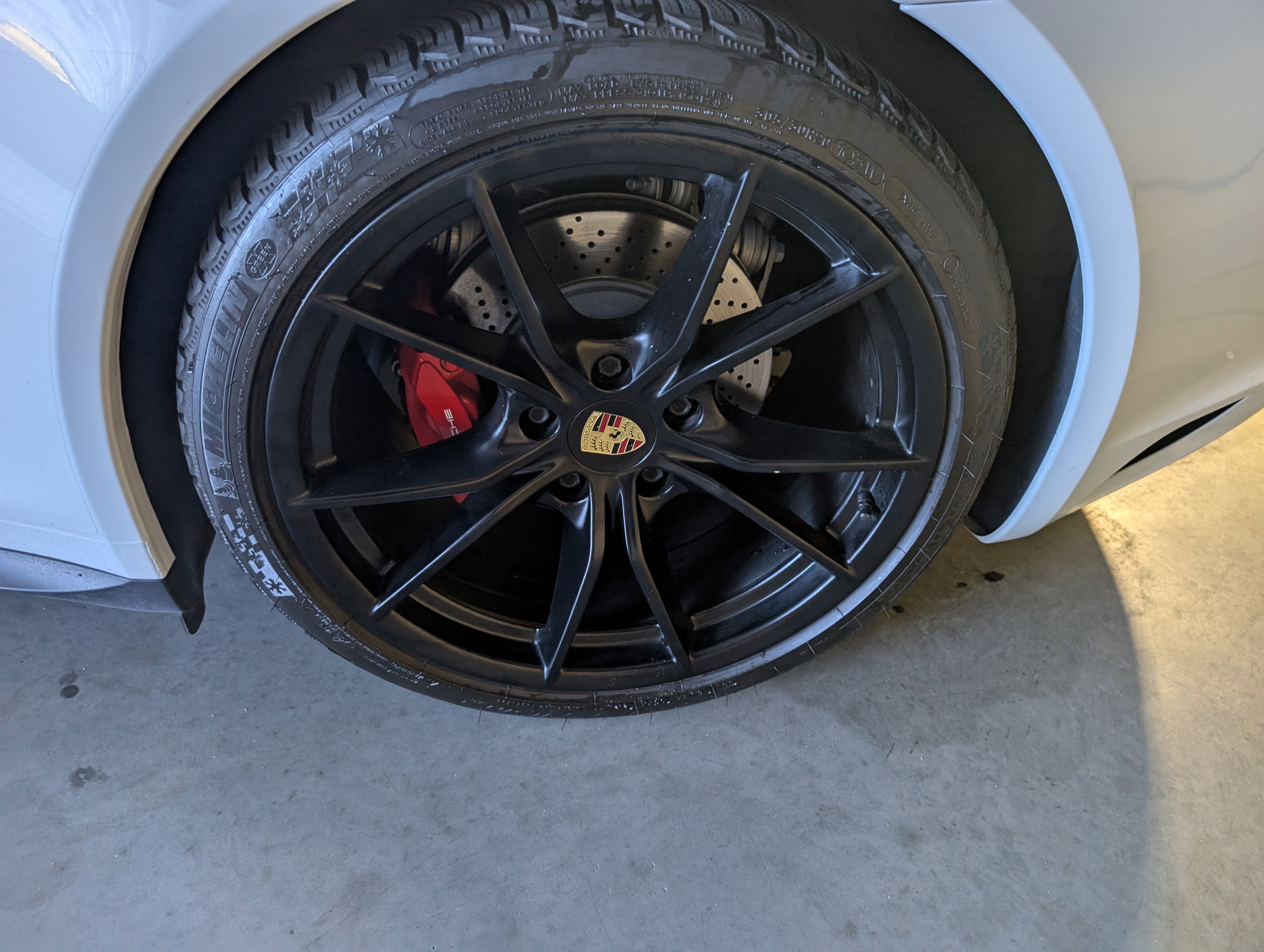 Used 2018 Porsche 911 Carrera 4S image 15