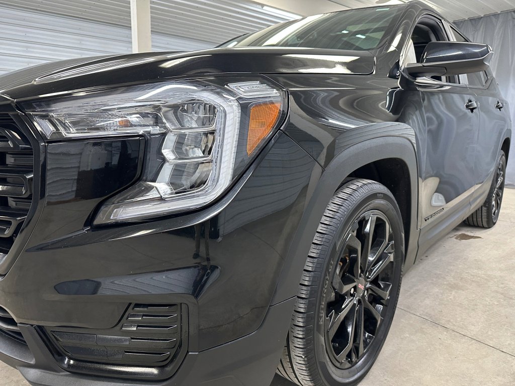Certified 2022 GMC Terrain SLE w/ Driver Convenience Package image 34
