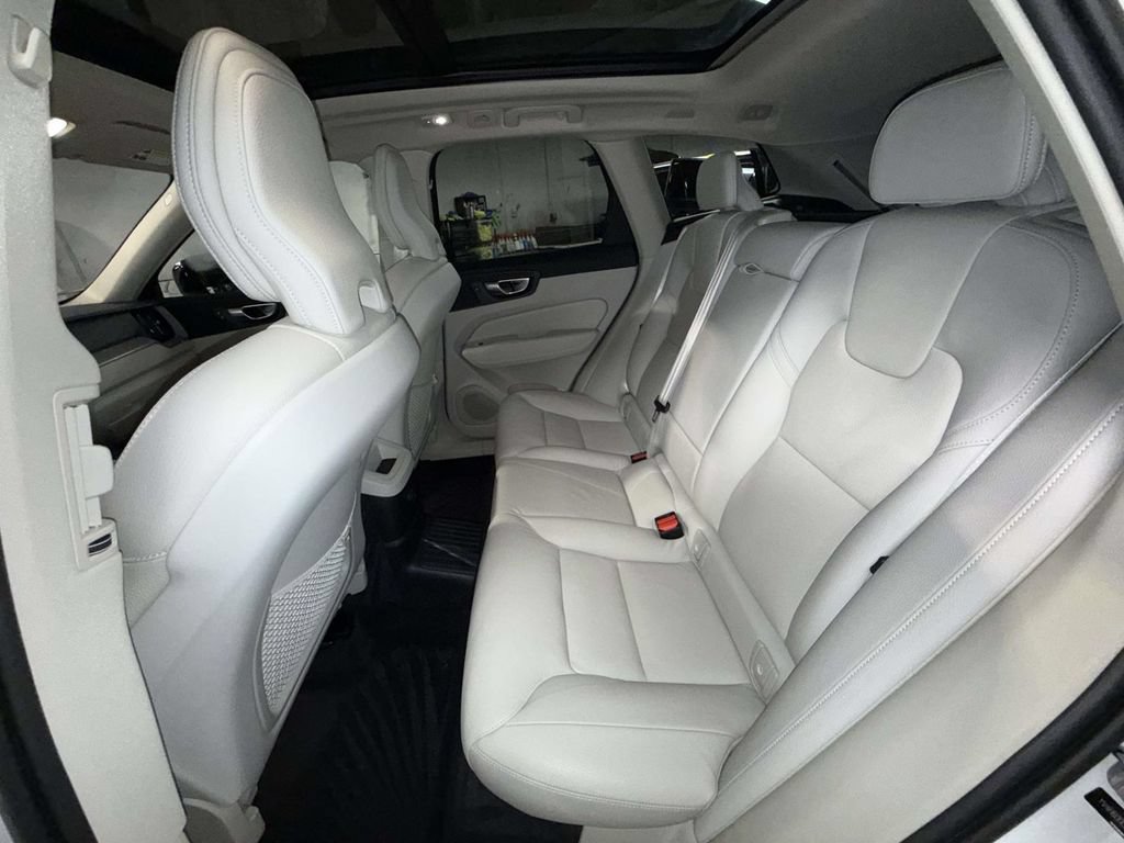 Used 2023 Volvo XC60 T8 Plus w/ Protection Package Premier AWD/4WD image 19