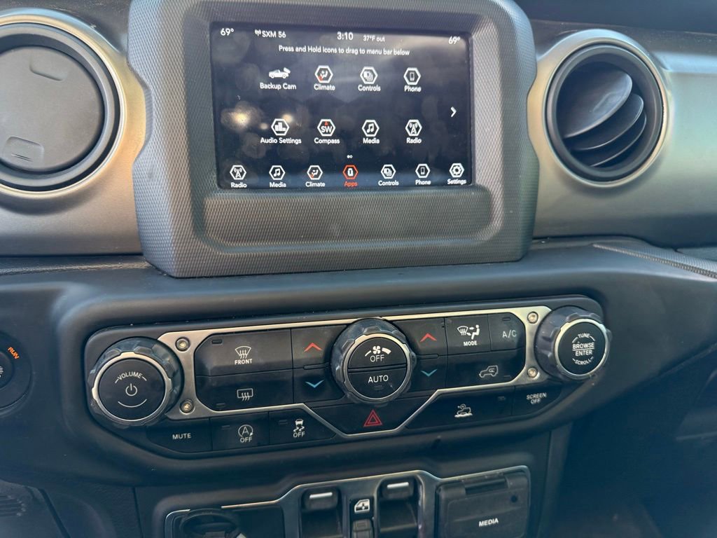 Used 2021 Jeep Gladiator Willys image 18