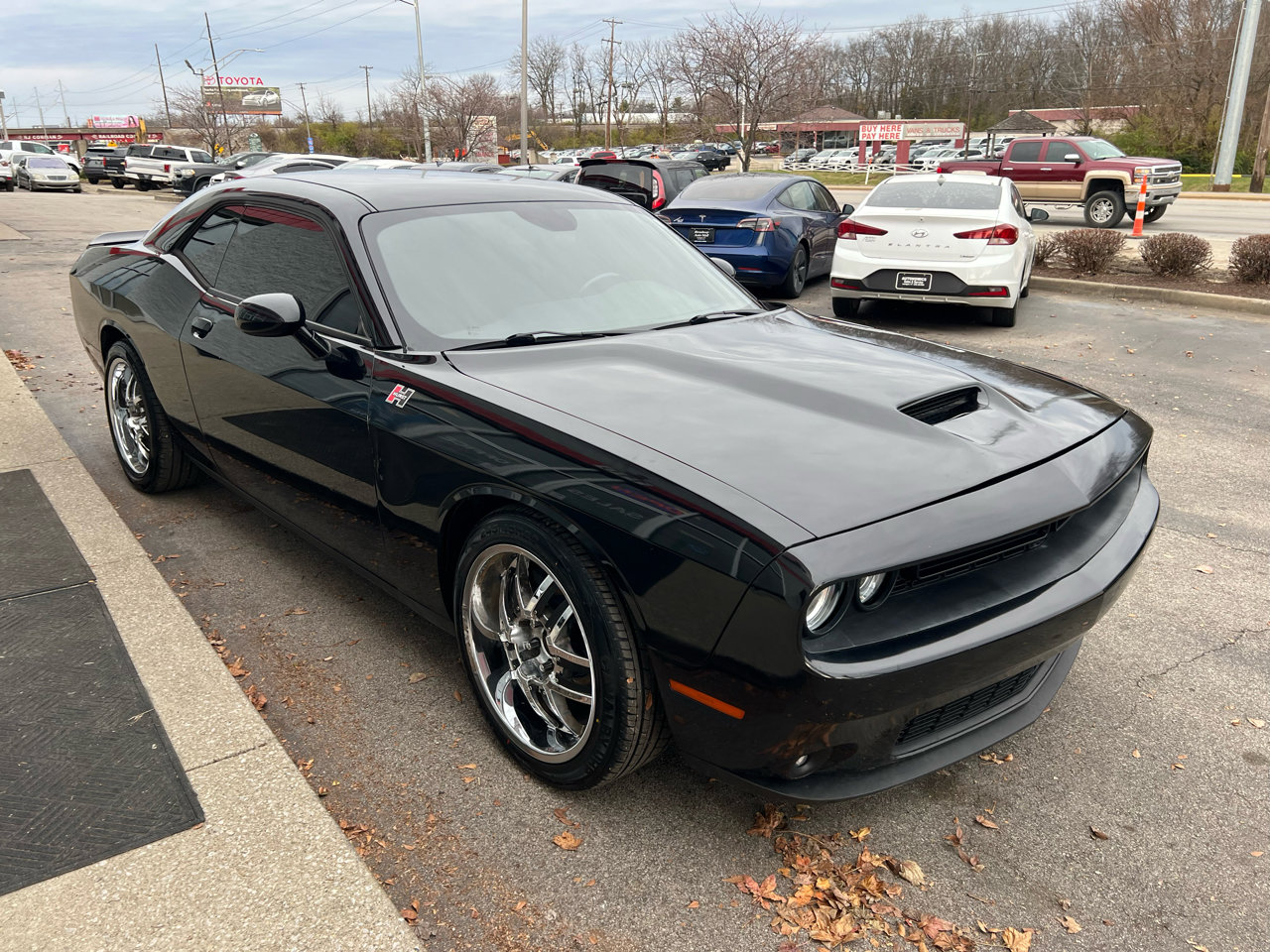 Used 2019 Dodge Challenger R/T image 8