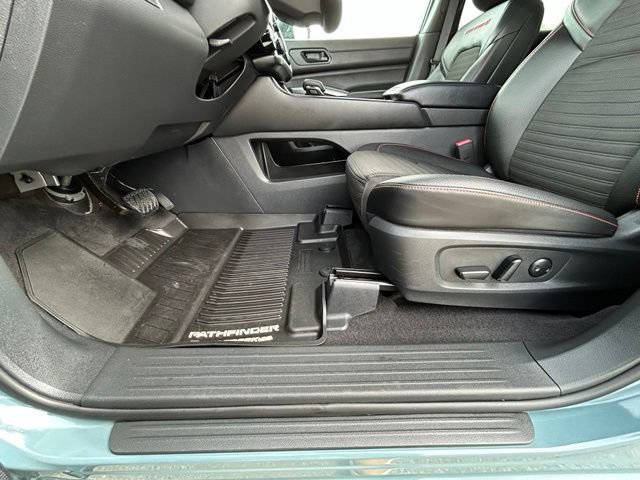 Certified 2026 Nissan Pathfinder Rock Creek AWD/4WD image 28