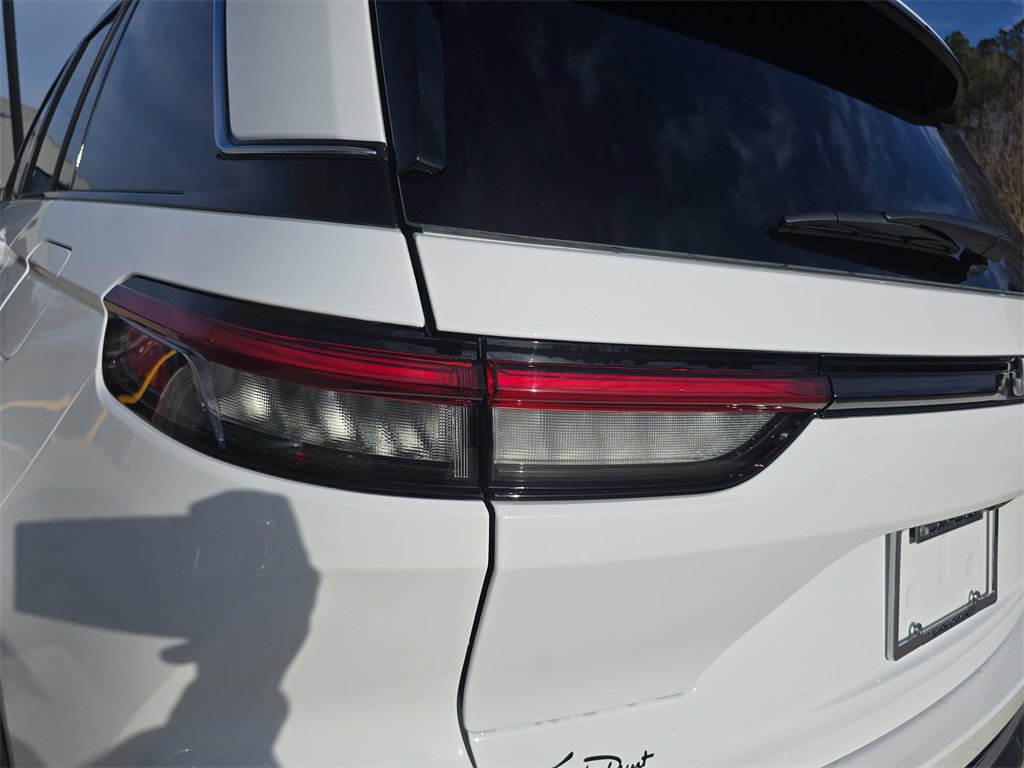 New 2025 Jeep Grand Cherokee Laredo image 35