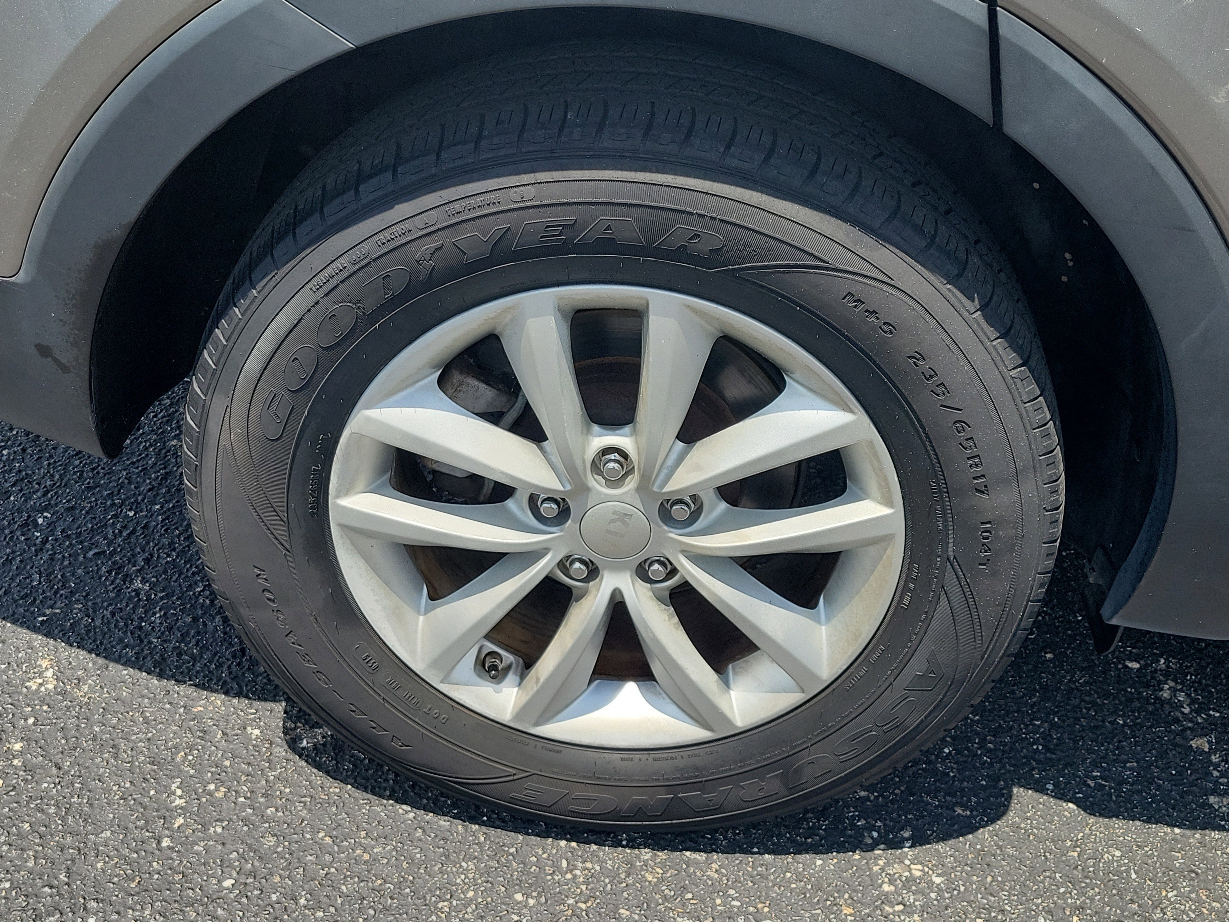 Used 2016 Kia Sorento FWD w/ LX Convenience Package image 10
