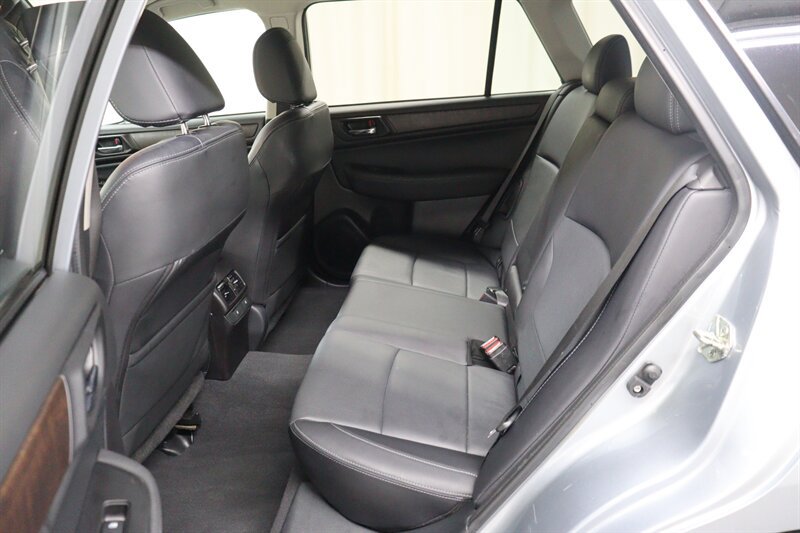 Used 2017 Subaru Outback 3.6R Limited AWD/4WD image 26