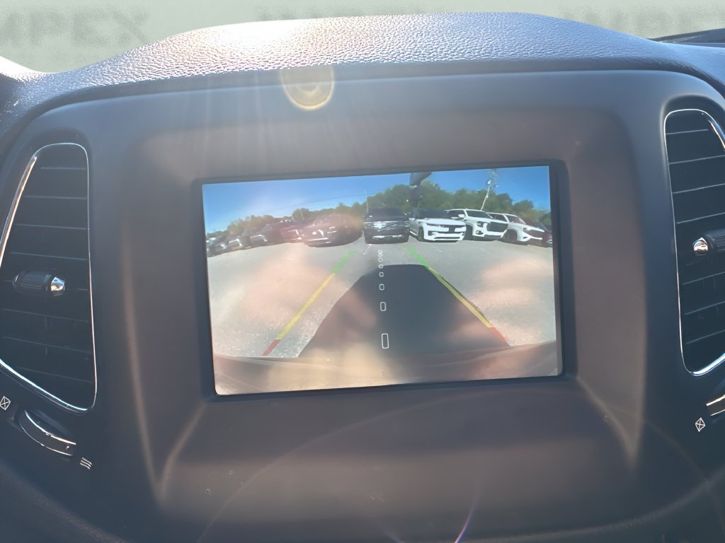 Used 2019 Jeep Compass Latitude w/ Popular Equipment Group FWD image 18