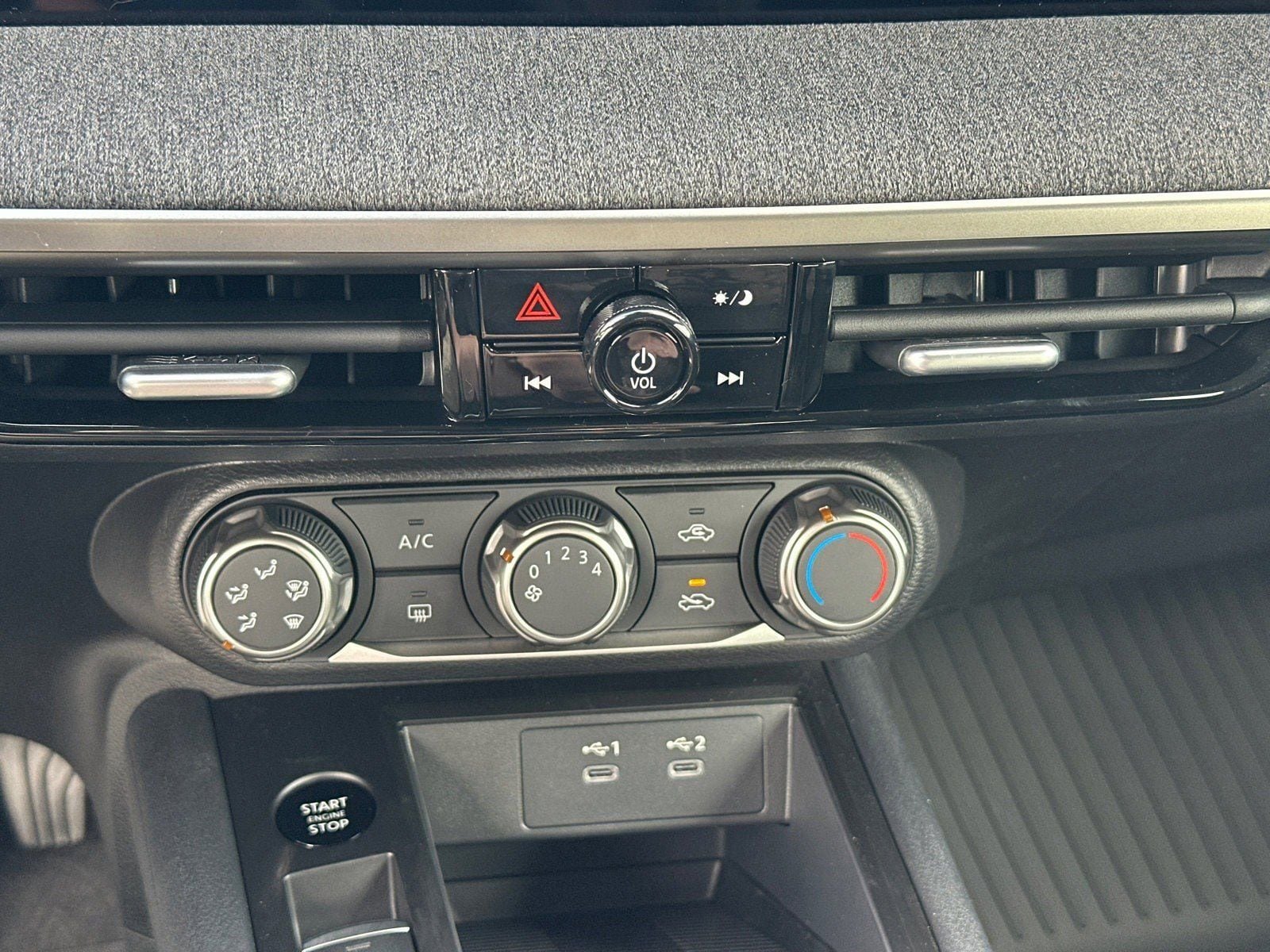 New 2026 Nissan Kicks S image 19
