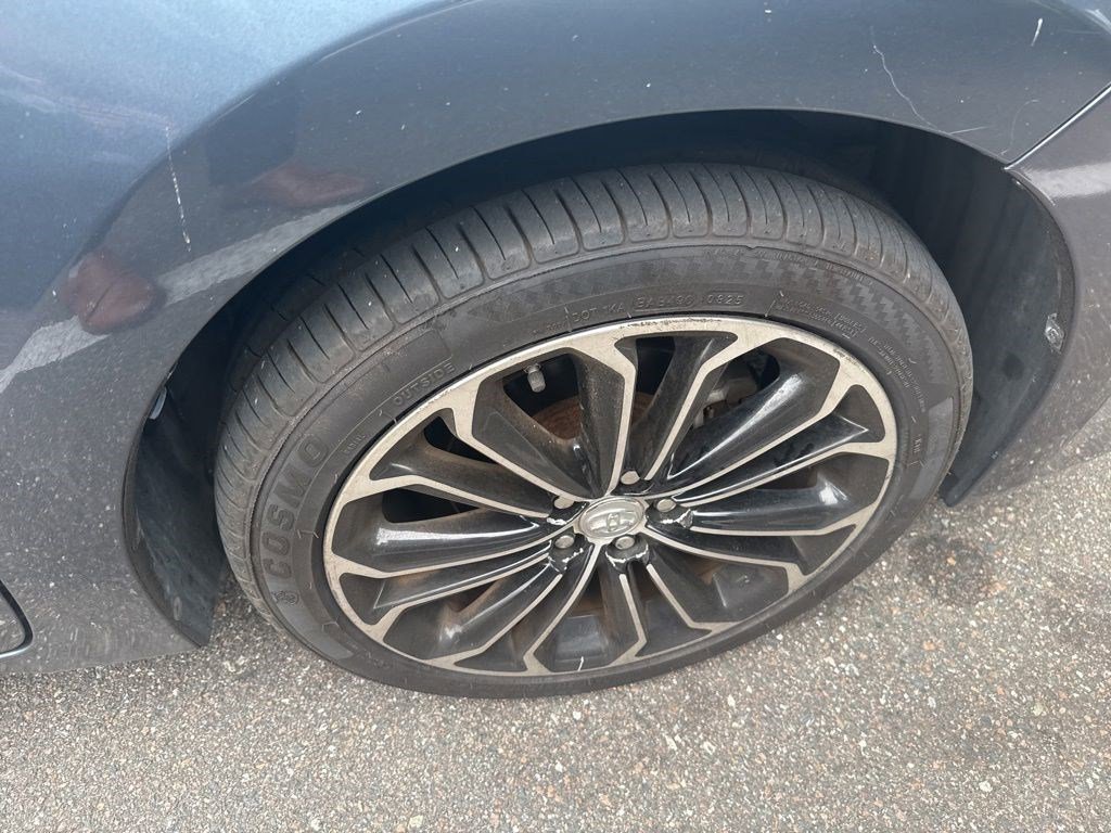 Used 2015 Toyota Corolla S FWD image 15
