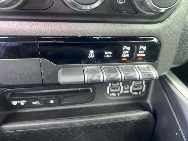 Used 2019 RAM 1500 Big Horn AWD/4WD image 10