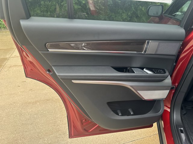 New 2026 Cadillac Vistiq Luxury image 27