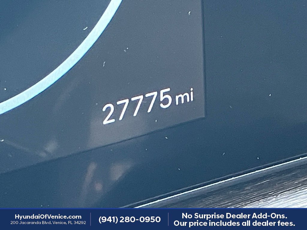Used 2025 Hyundai Santa Fe Calligraphy AWD/4WD image 16