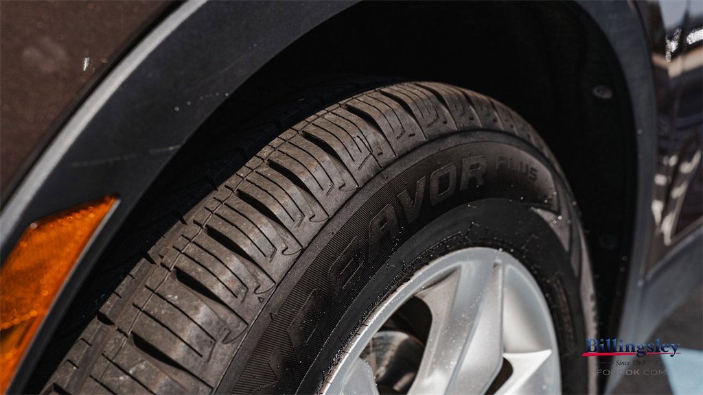 Used 2019 Chevrolet Blazer LT image 11