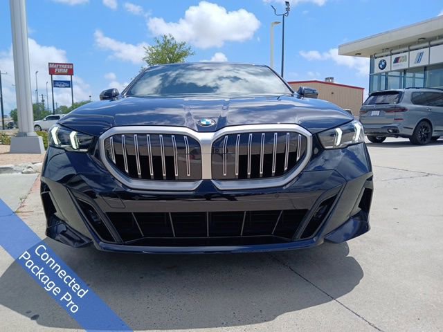 Certified 2025 BMW 530i w/ M Sport Package image 2